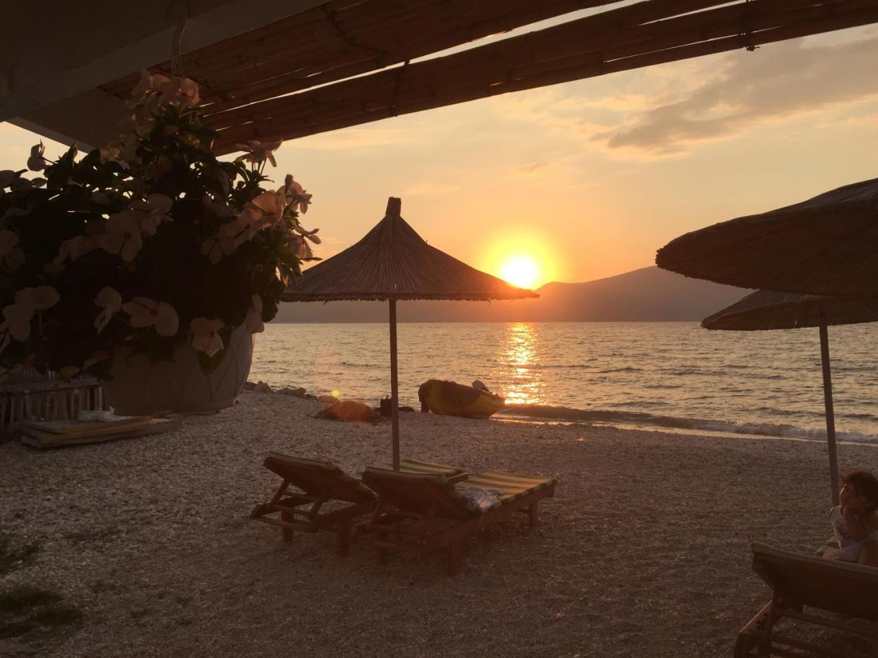 Karaburun Sunset Beach Orikum Buitenkant foto